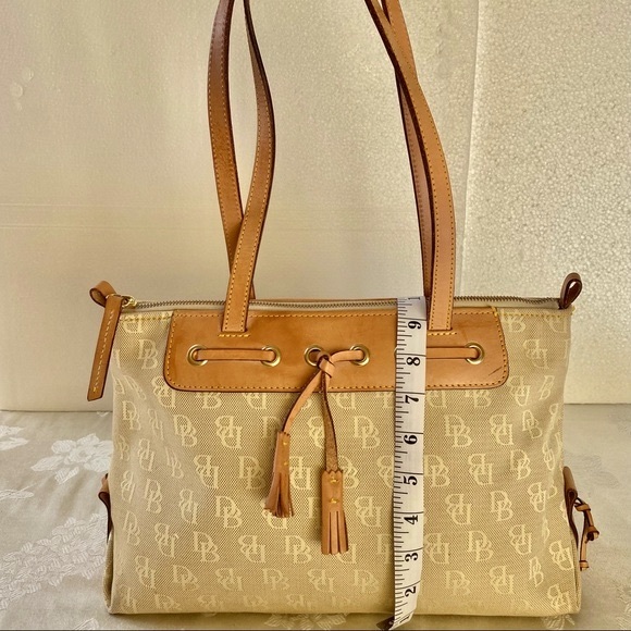 Dooney & Bourke Shoulder Bag Gold with Tan leather details - Picture 10 of 13